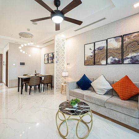 Urban Heights Rentals Landmark 81 ホーチミン市 エクステリア 写真