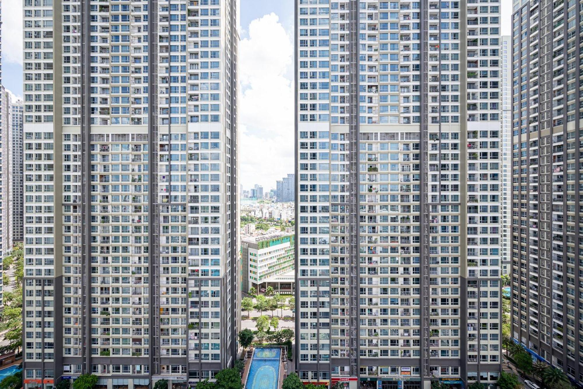 Urban Heights Rentals Landmark 81 ホーチミン市 エクステリア 写真