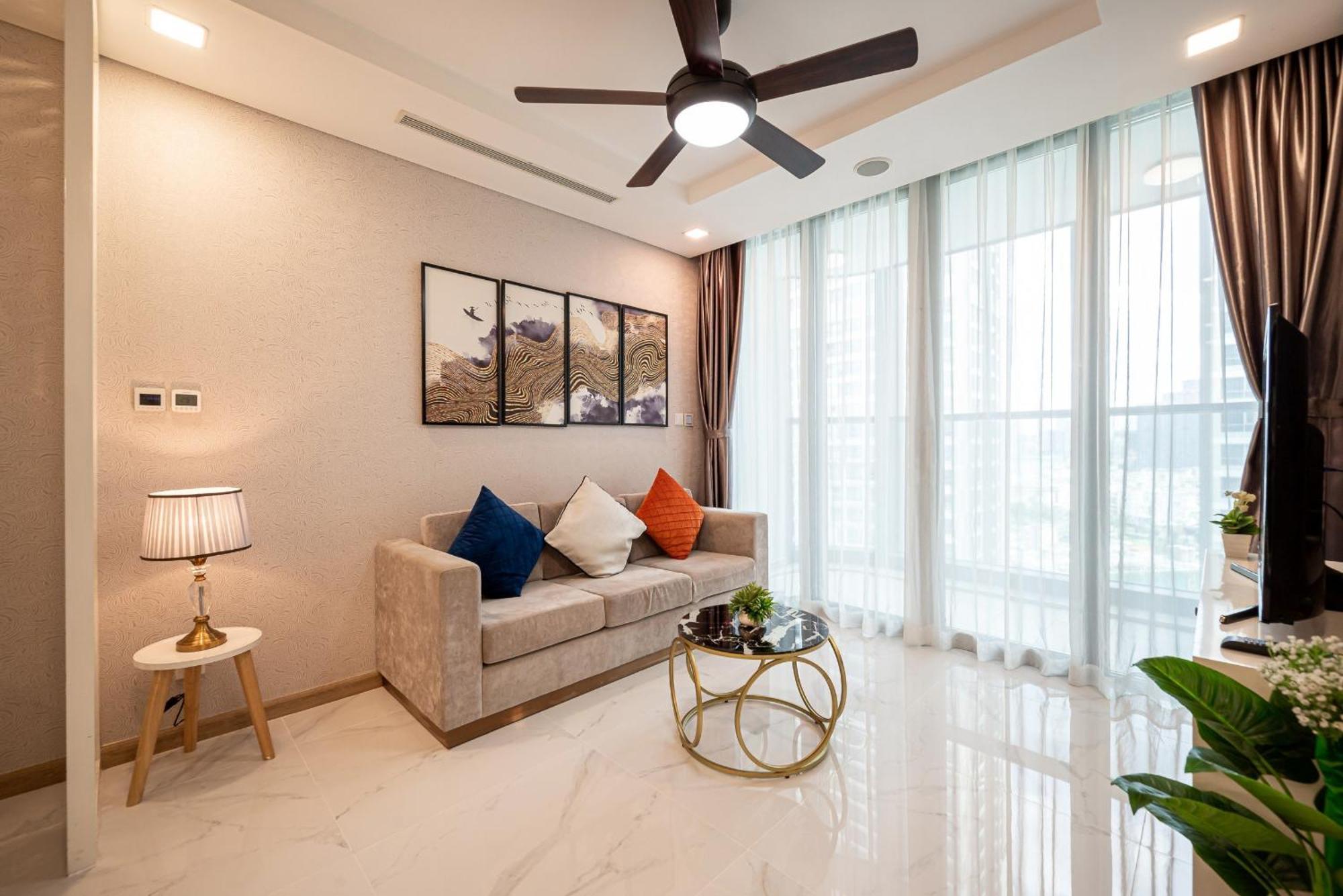 Urban Heights Rentals Landmark 81 ホーチミン市 エクステリア 写真