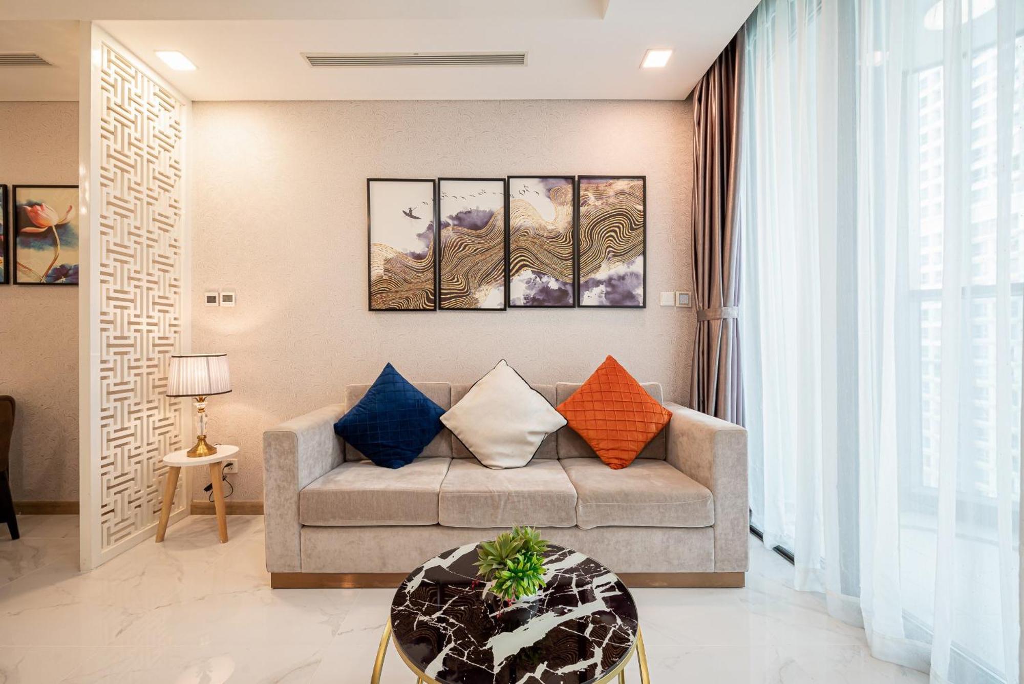 Urban Heights Rentals Landmark 81 ホーチミン市 エクステリア 写真