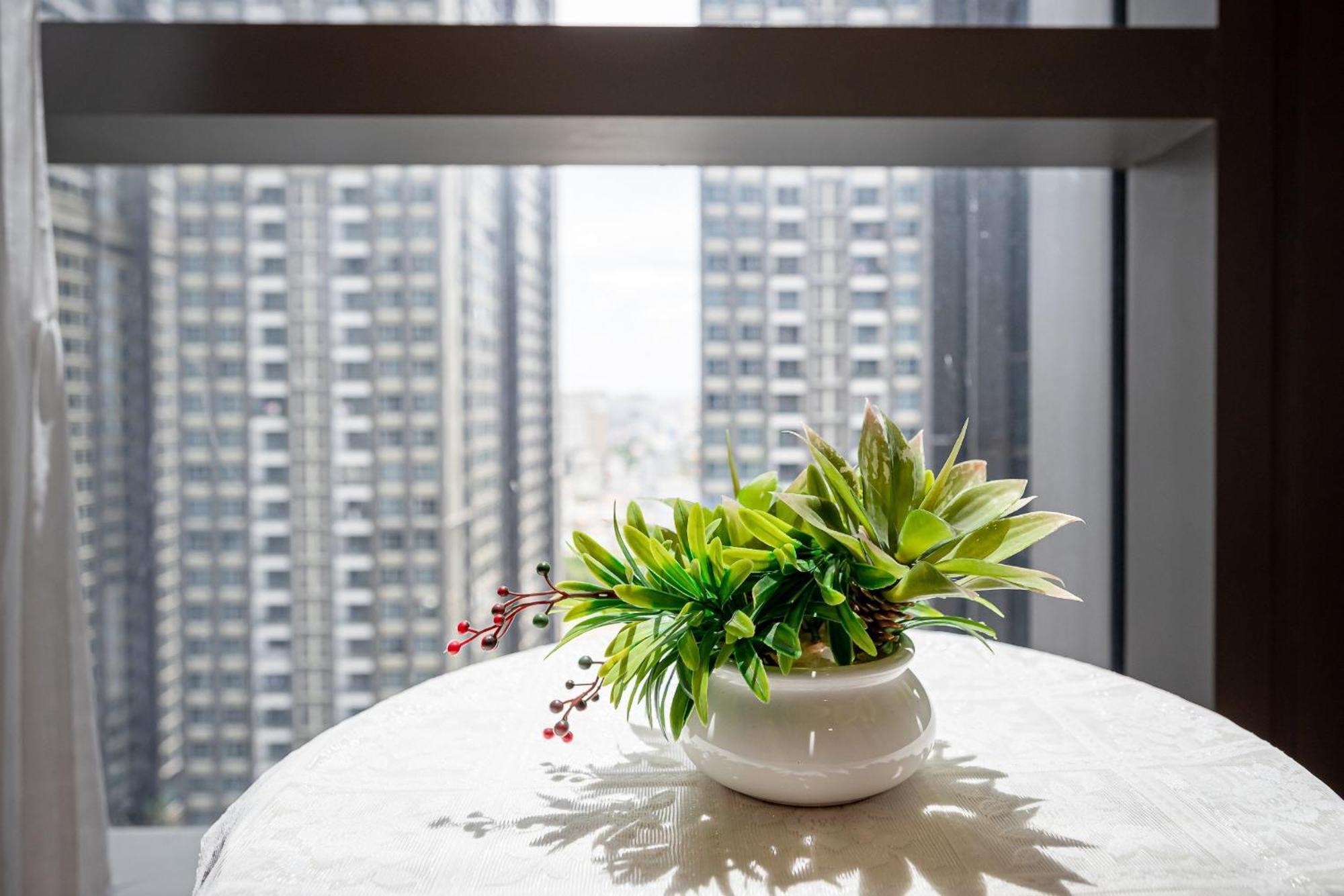 Urban Heights Rentals Landmark 81 ホーチミン市 エクステリア 写真