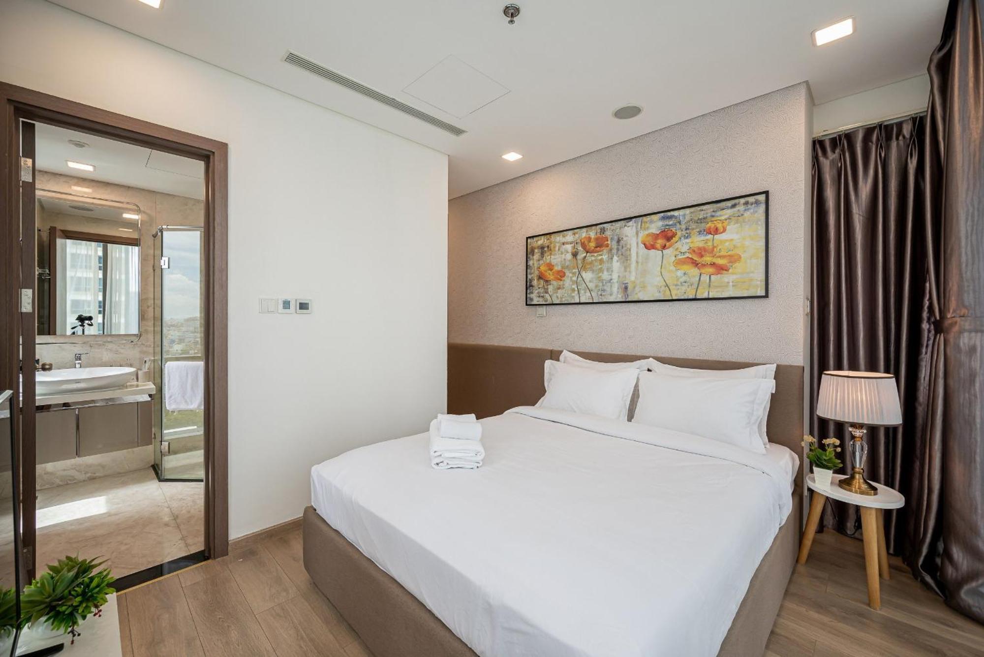 Urban Heights Rentals Landmark 81 ホーチミン市 エクステリア 写真