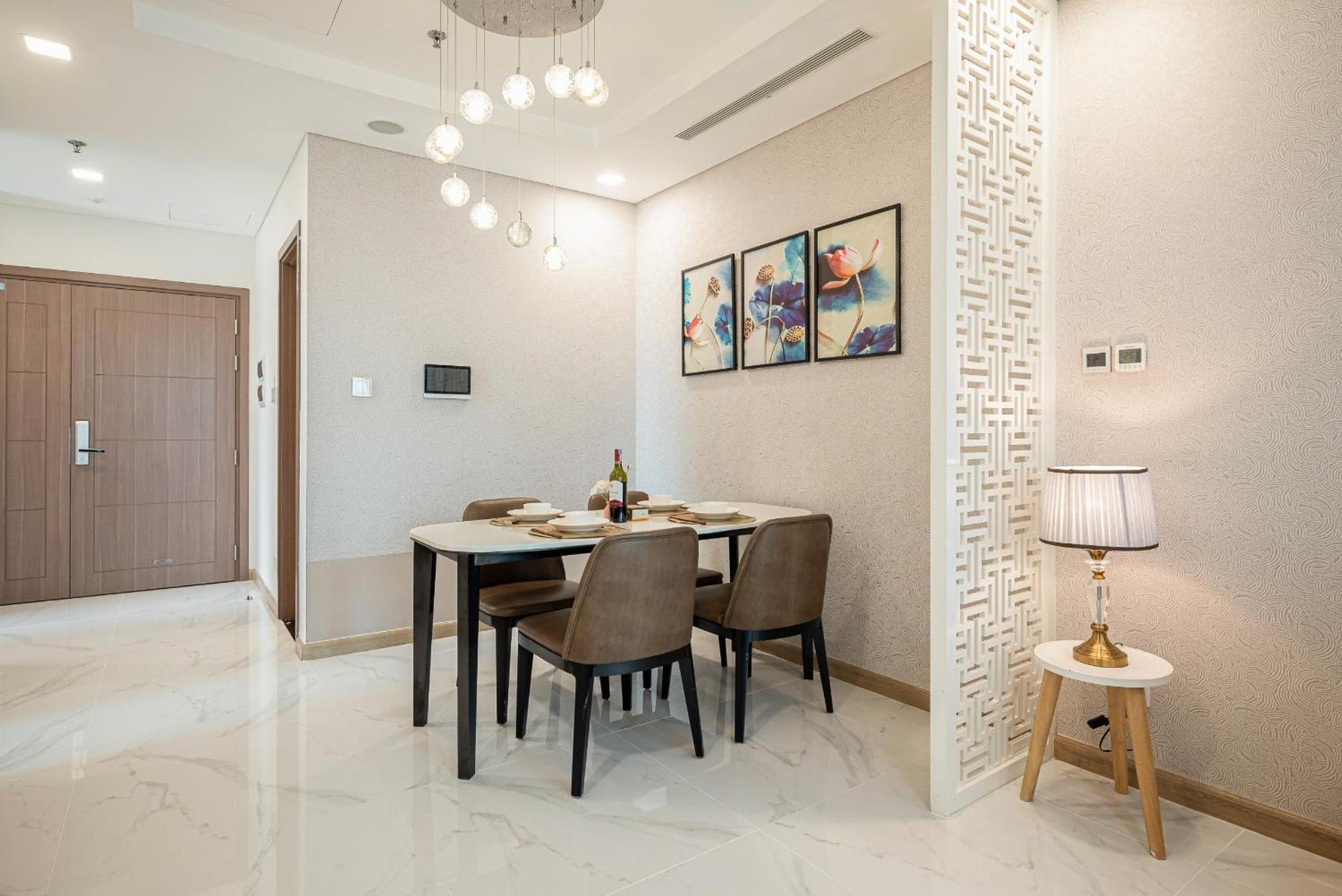Urban Heights Rentals Landmark 81 ホーチミン市 エクステリア 写真
