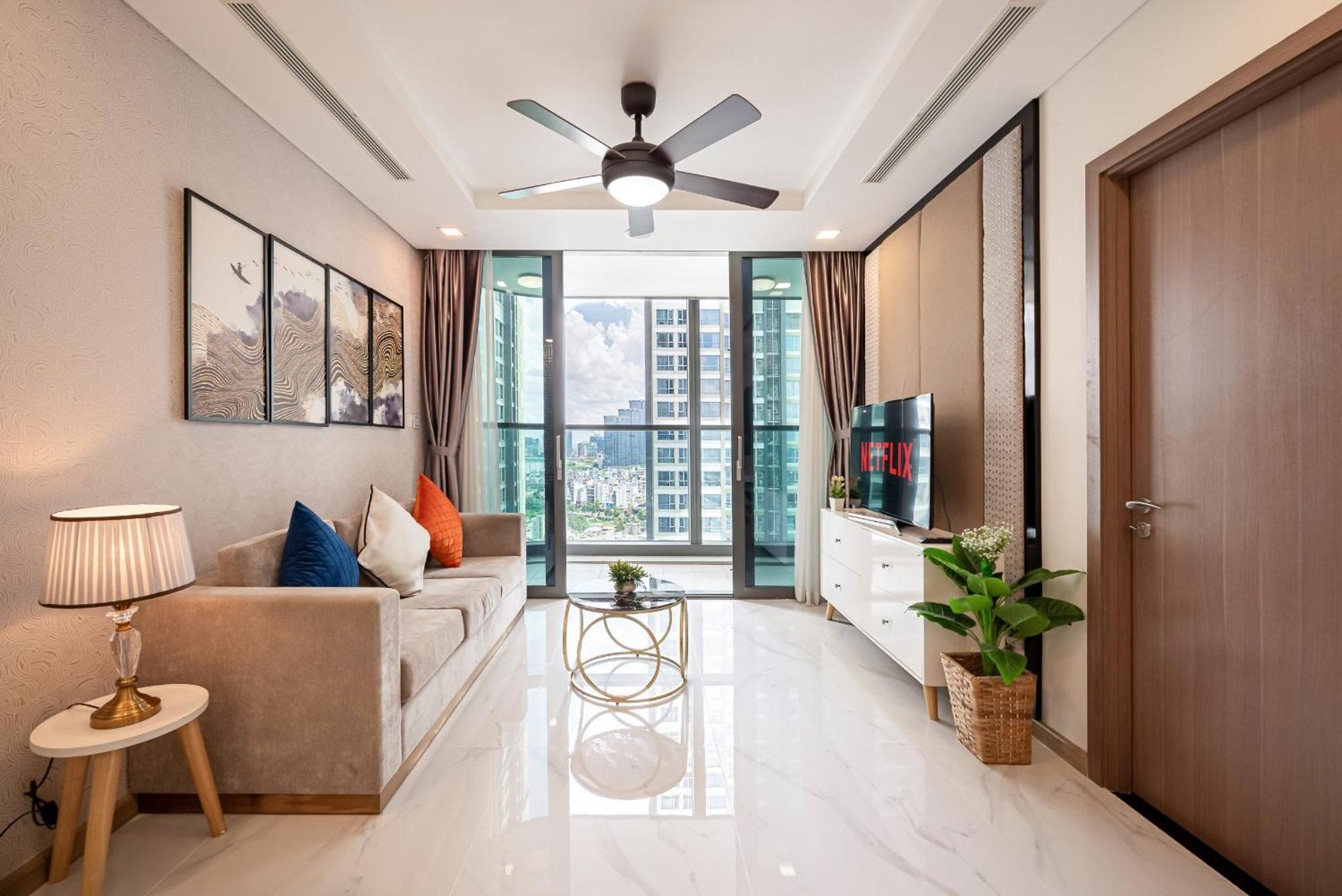 Urban Heights Rentals Landmark 81 ホーチミン市 エクステリア 写真