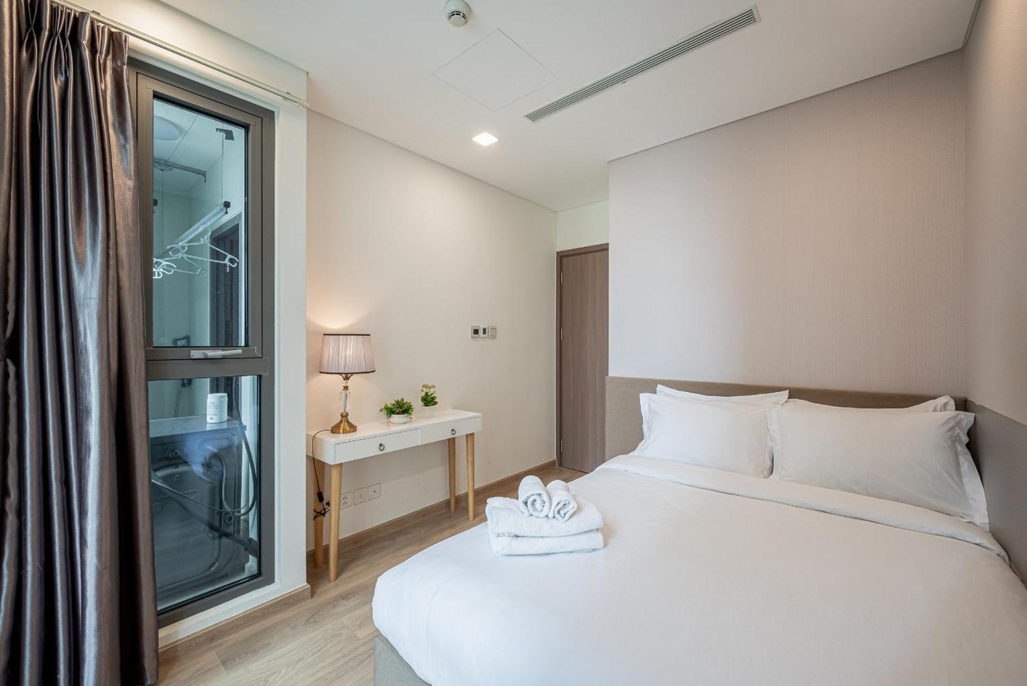 Urban Heights Rentals Landmark 81 ホーチミン市 エクステリア 写真