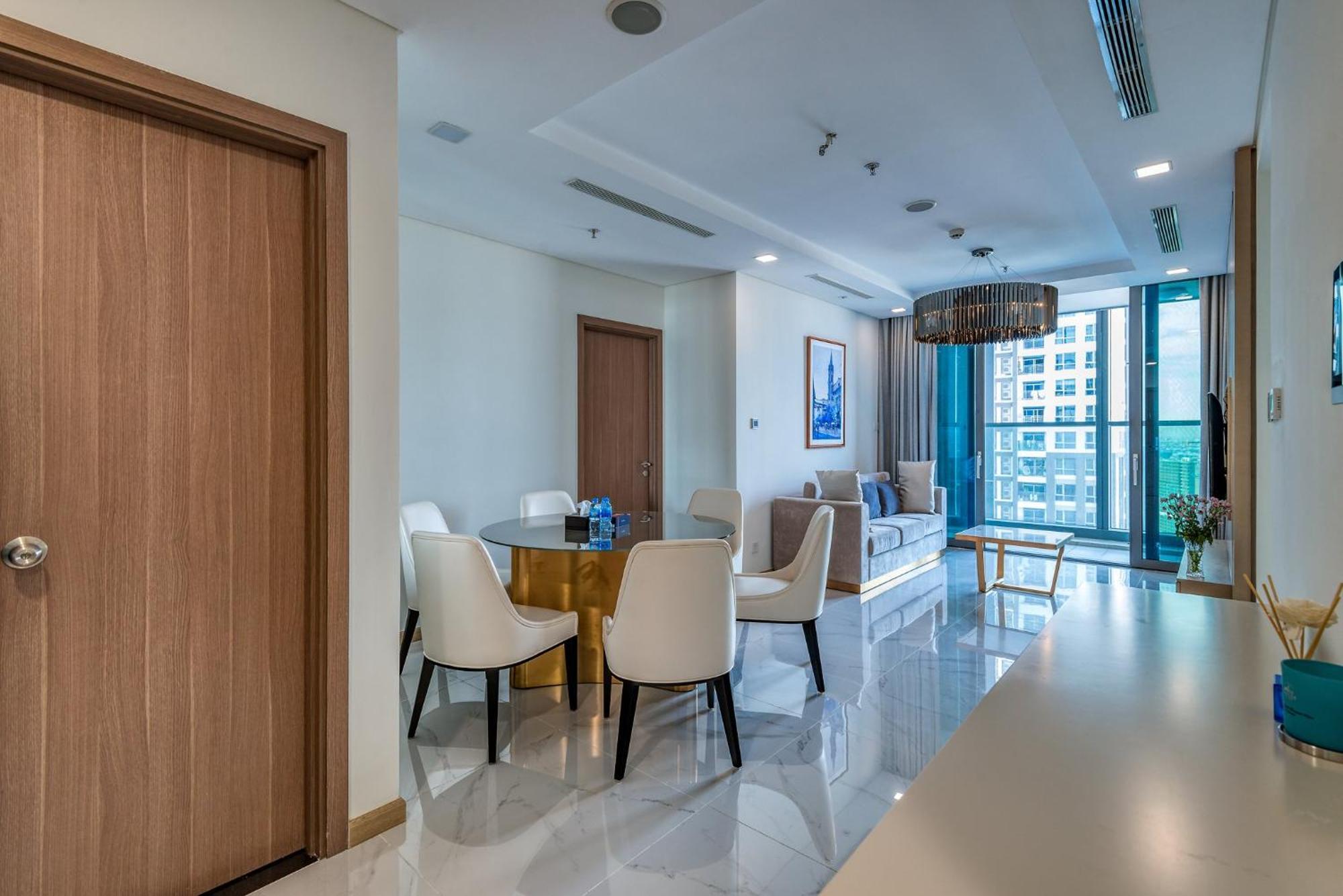 Urban Heights Rentals Landmark 81 ホーチミン市 エクステリア 写真