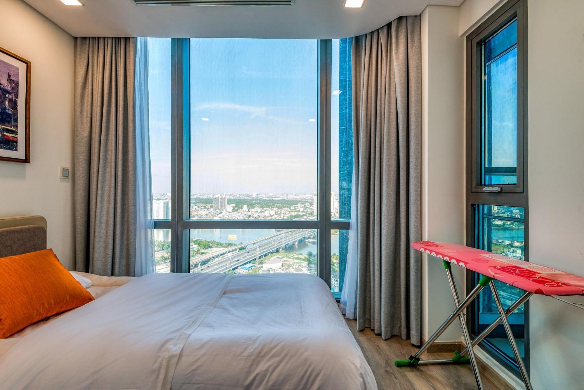 Urban Heights Rentals Landmark 81 ホーチミン市 エクステリア 写真