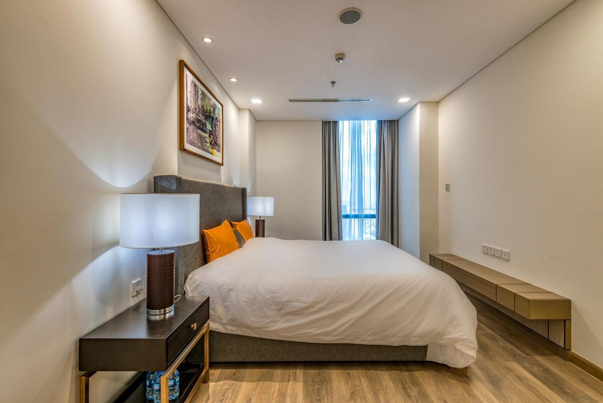 Urban Heights Rentals Landmark 81 ホーチミン市 エクステリア 写真