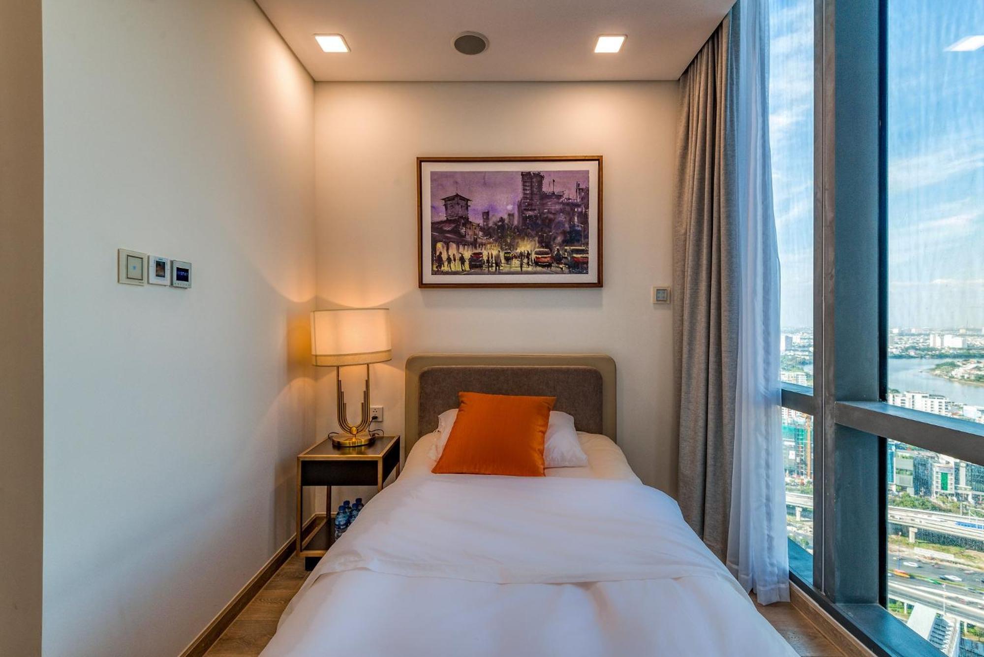 Urban Heights Rentals Landmark 81 ホーチミン市 エクステリア 写真